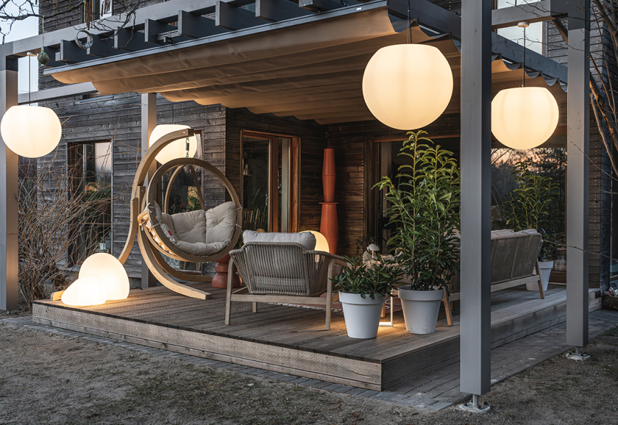 Taras-Tomasz-Pagowski-Nowodvorski-Lighting-2.jpg